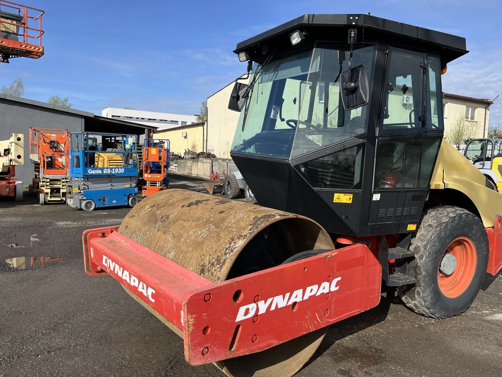 Walec drogowy Dynapac CA 152 bomag