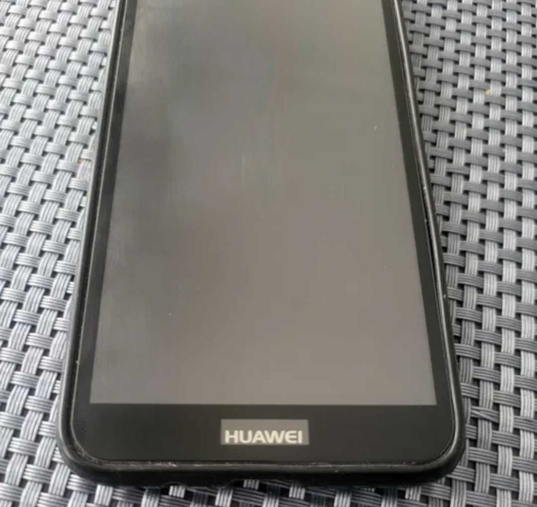 Telemóvel Huawei Y5 2018