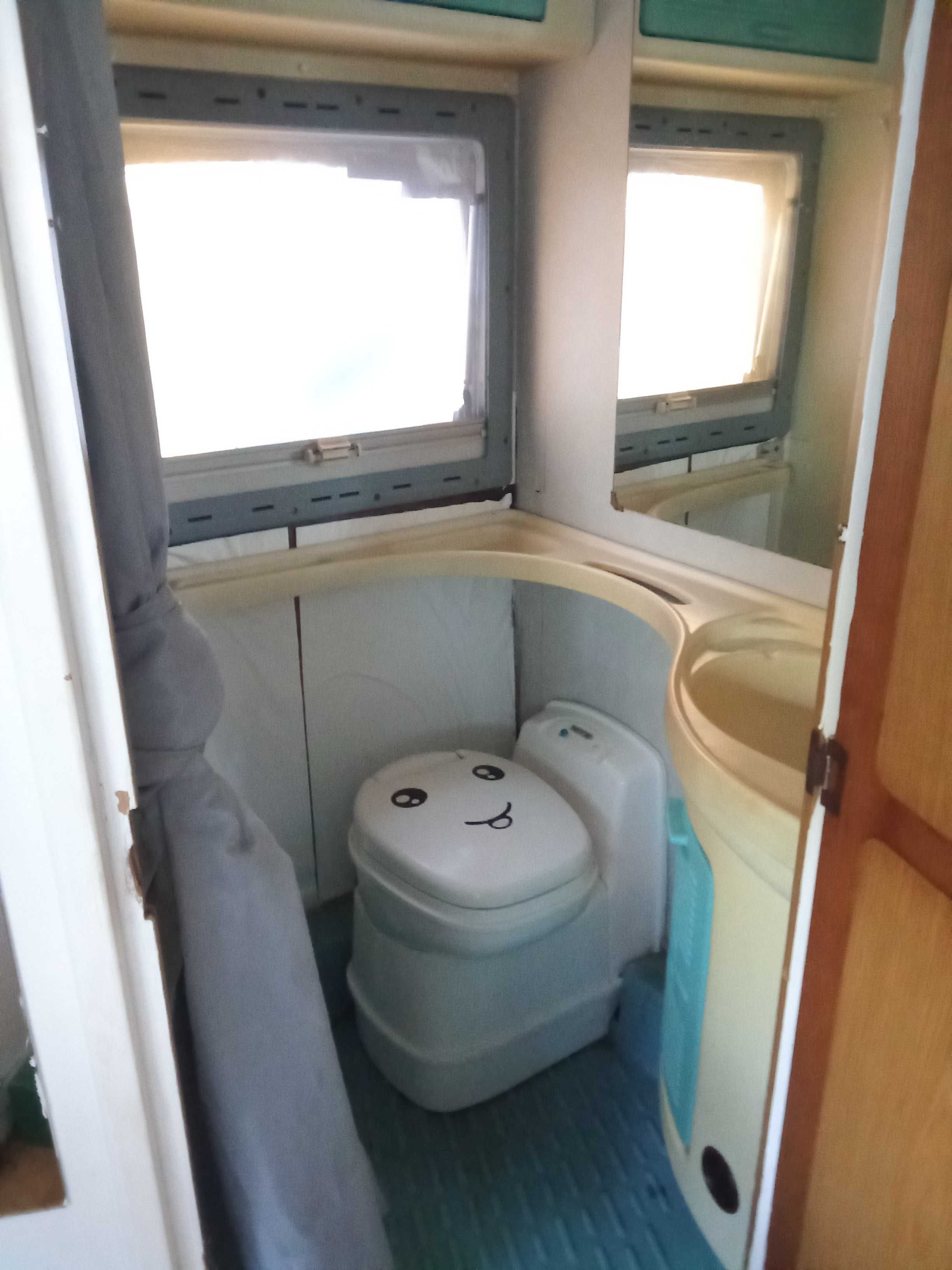 autocaravana fiat e ford transit,favor ler todo o anúncio