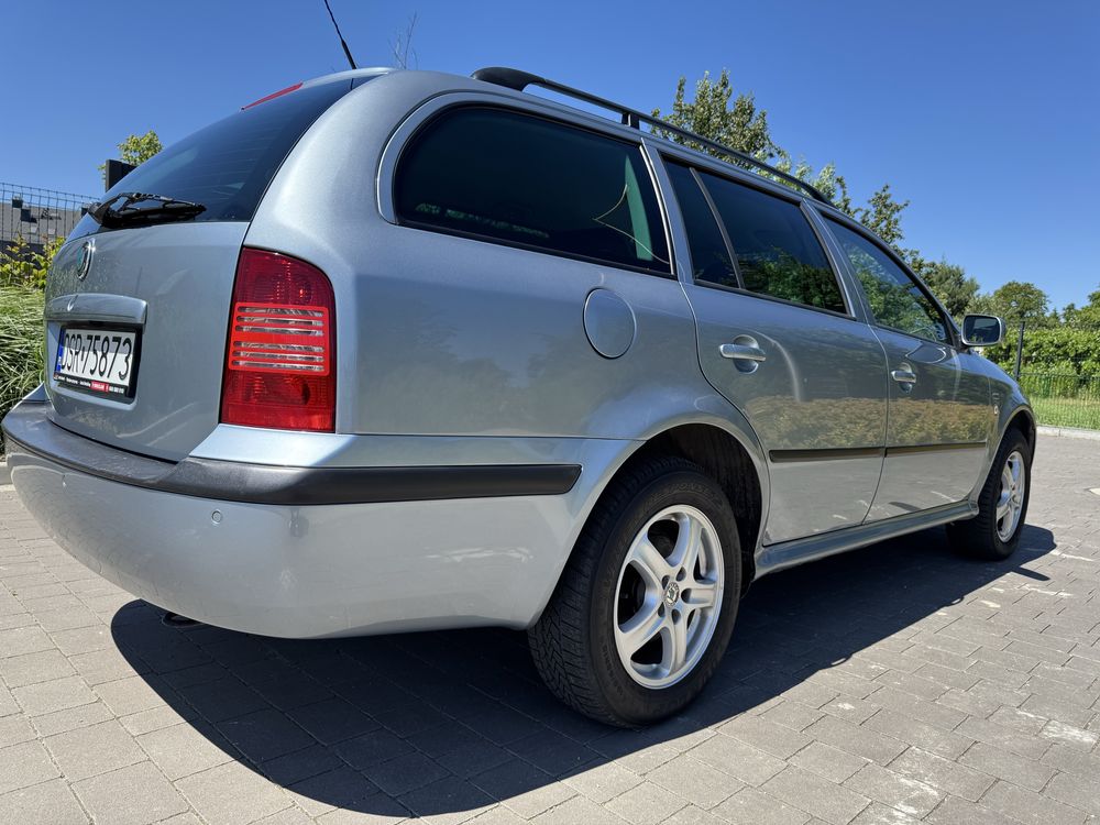 Octavia 1.6 MPI, mocy 102 kM  Przebieg tylko 116 tys, Tempomat