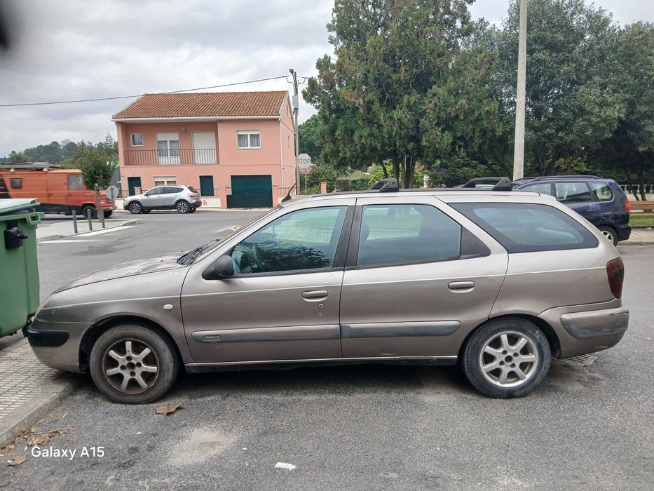 Citroen Xsara - carrinha avariada