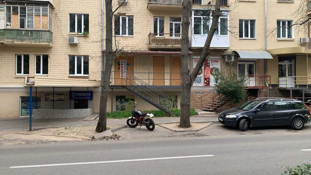 Аренда помещения в Харькове на Евгения Енина(Бакулина) м. "Научная".