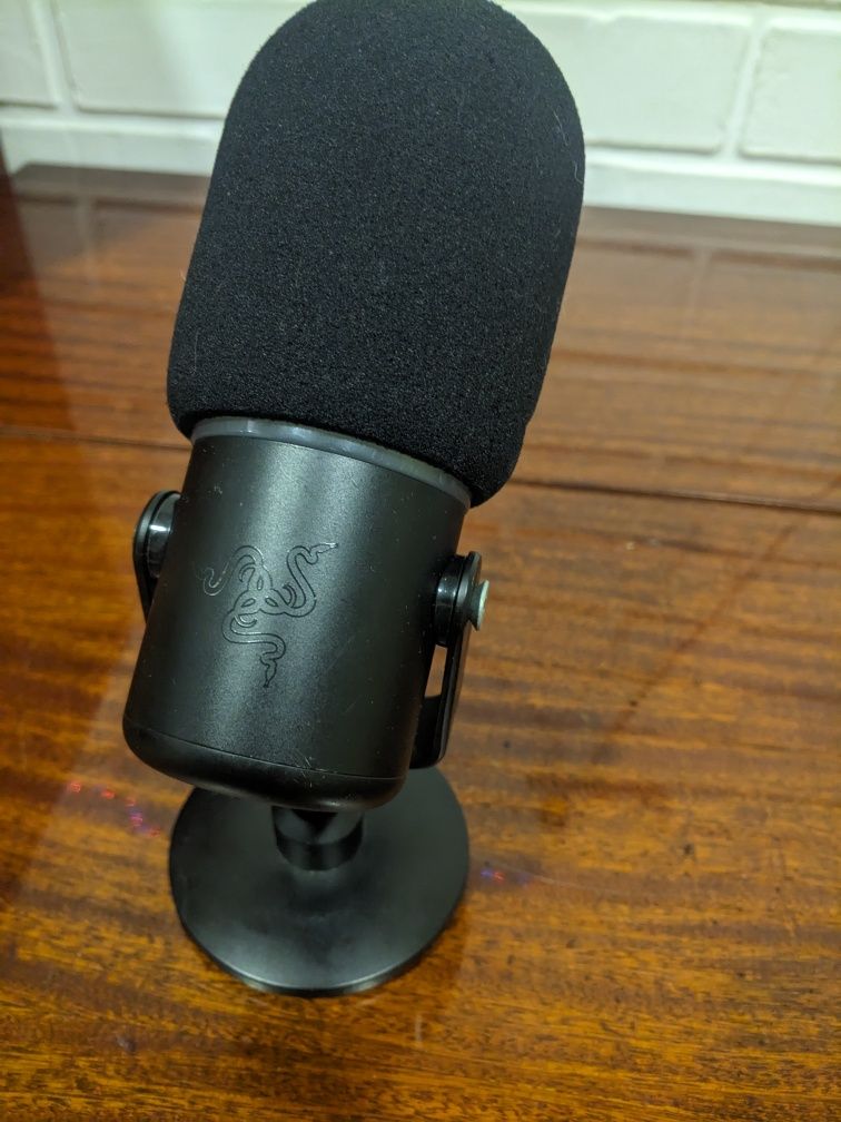 Динамический микрофон Razer Seiren X Elite на ремонт / запчасти