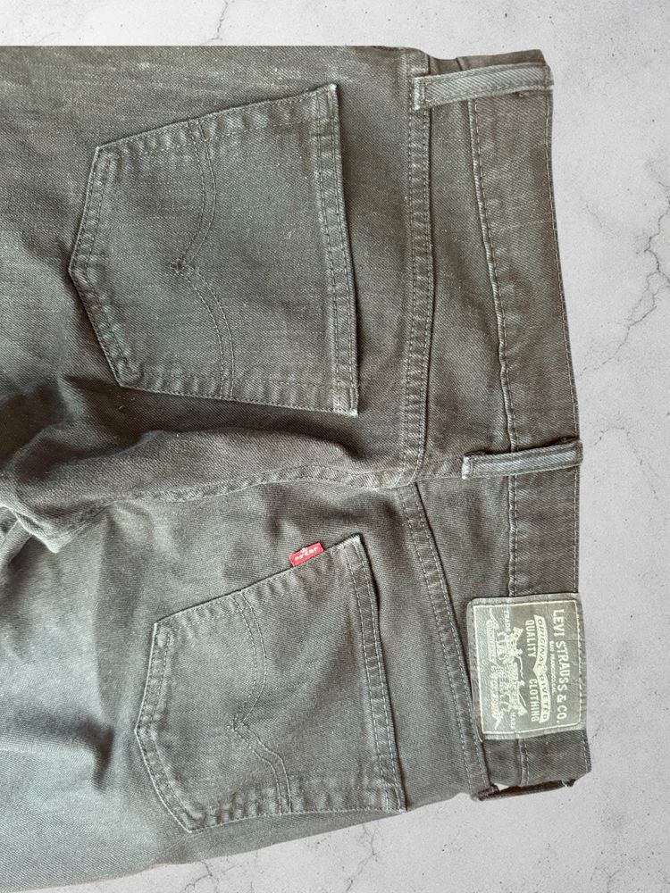 Levi’s 505 Regular Fit Jeans - Black - Men’s Size 28/30