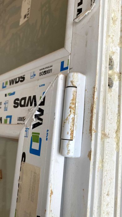 пластикові балконні двері WDS 80/240 однокамерні