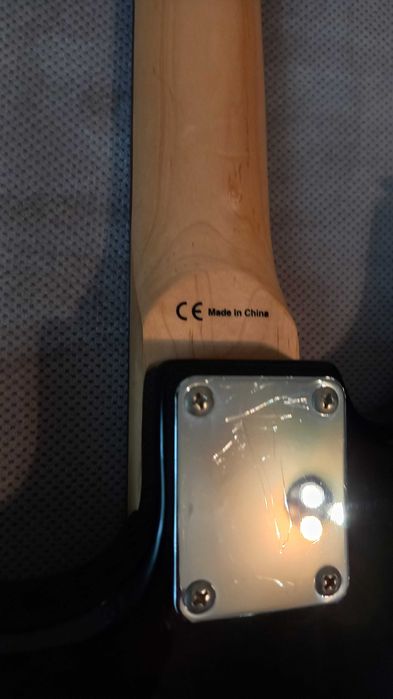 Gitara elektryczna ROCKET DeLuxe by MARSHALL