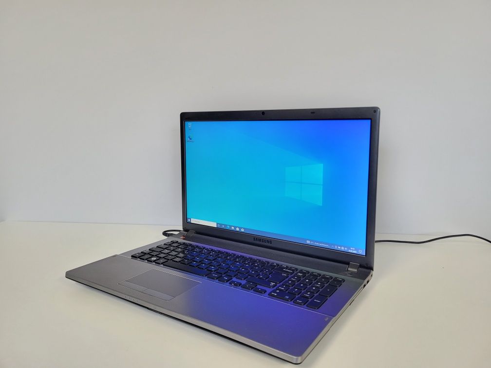 Laptop Samsung - i5, 8gb ram, dysk 650gb, 17",GTX 630, Szybki, Zadbany