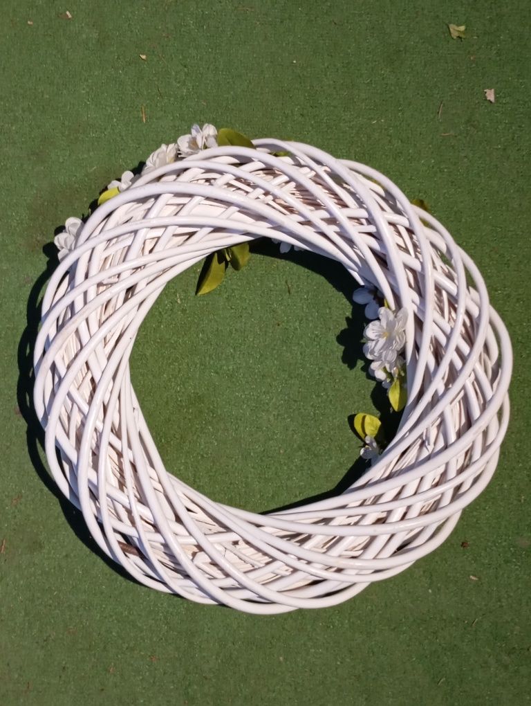 Duży stroik, Wieniec wiklinowy ozdoba na drzwi 46cm z kwiatem jabłoni