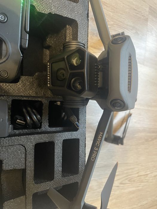 DJI Mavic 3 pro + пульт RC pro канадка комбо