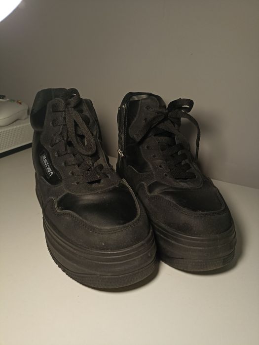 Жіночі зимові кросівки 41 розмір 25.5