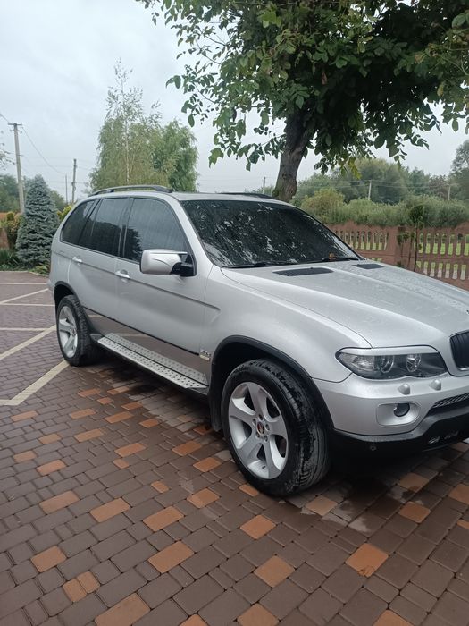 Продам машину bmw X5
