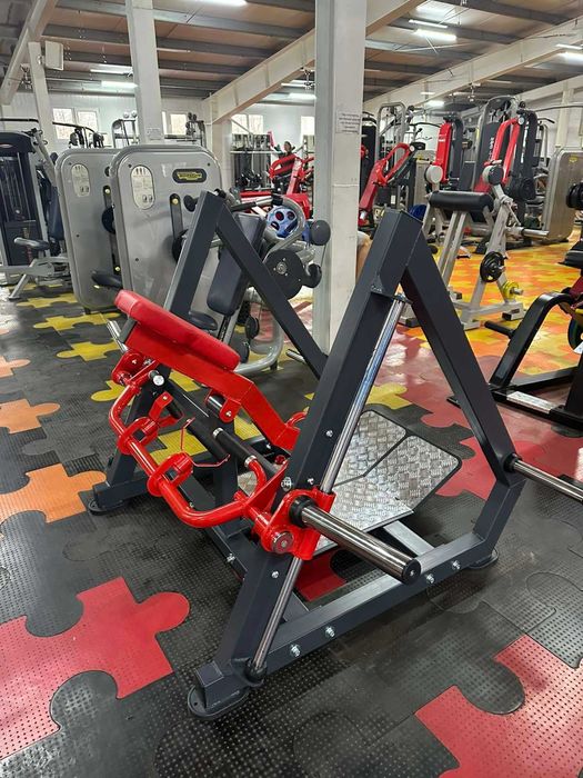 тренажер Тяга к груди под углом спереди аналог Panatta