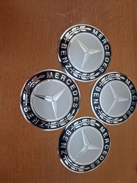 Naklejki  na alu felgi kołpaki  do Mercedesa  średnicy 65mm aluminiowe
