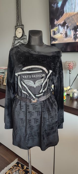 Sukienka welurowa Tatu