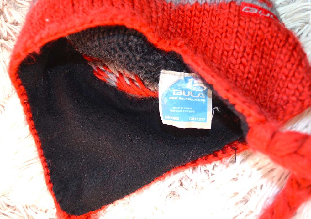 Фирменная шерстяная шапочка с ирландским узором, с длинными завязками