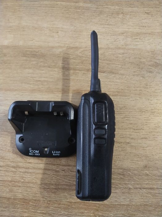 Krótkofalówka icom IC-F27