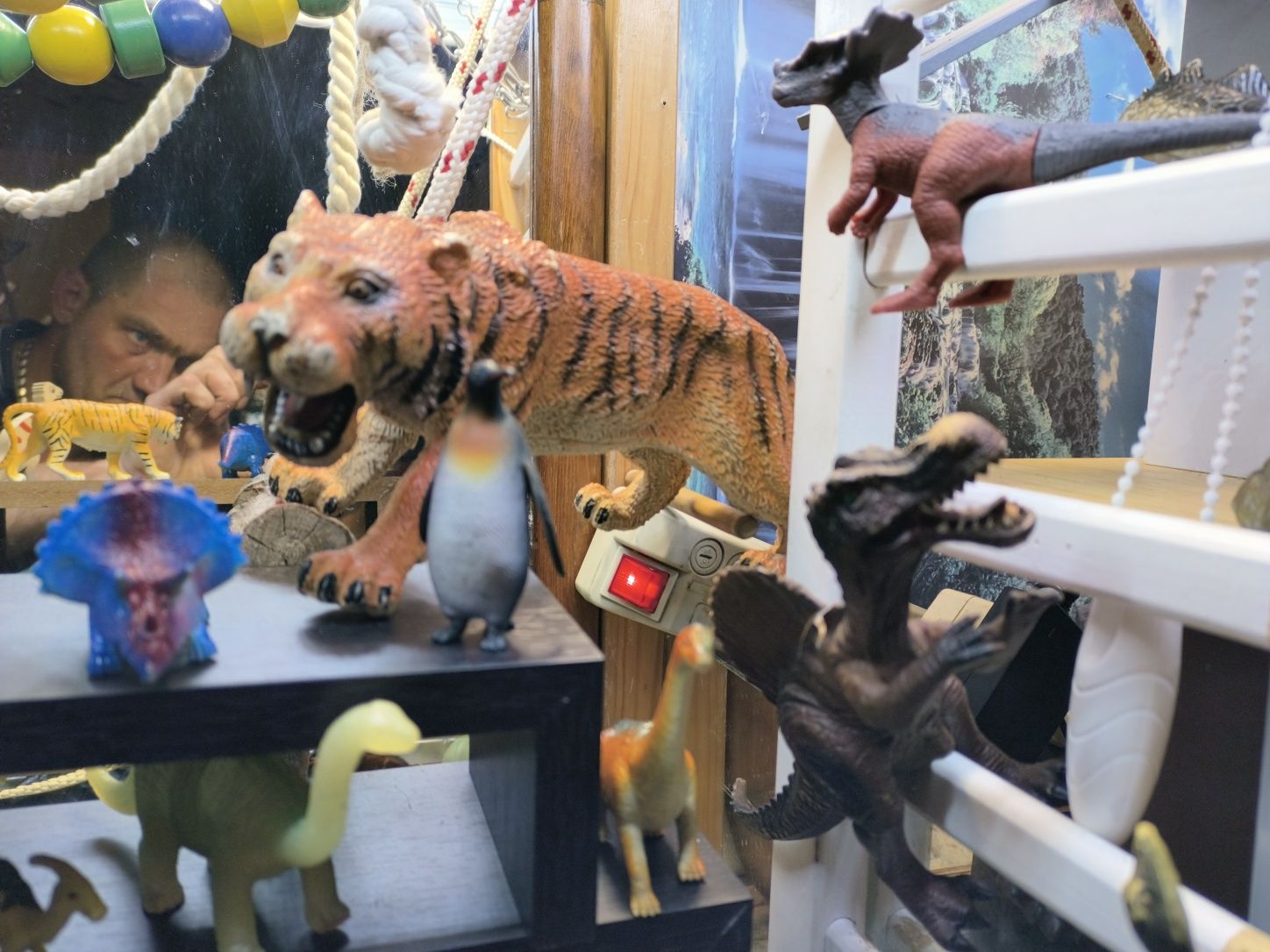 Figurki Dinozaury Płazy Gady Pająki itp.
