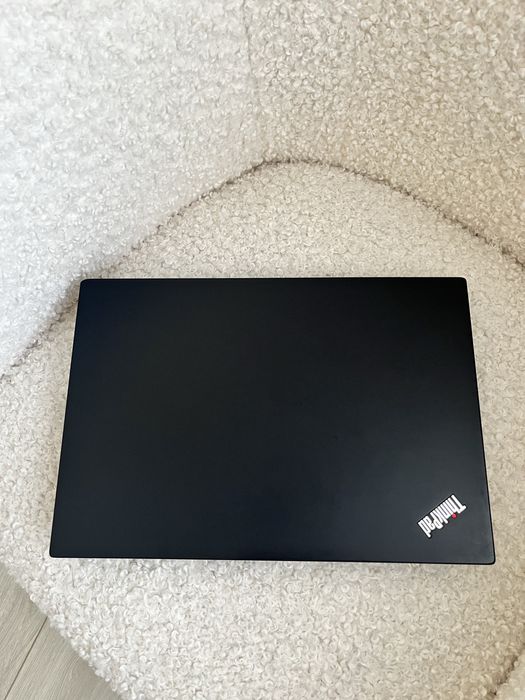 Lenovo thinkpad T14s g1 ryzen5pro 4650u 16ram 14”FHDips