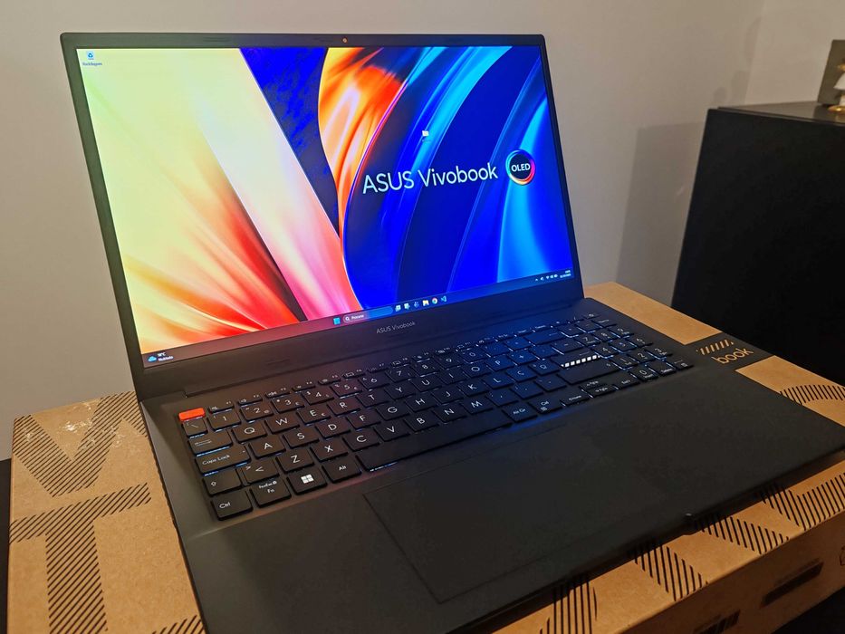 Portátil ASUS VivoBook OLED M3502QA - AMD Ryzen 7, 16GB, 1TB SSD