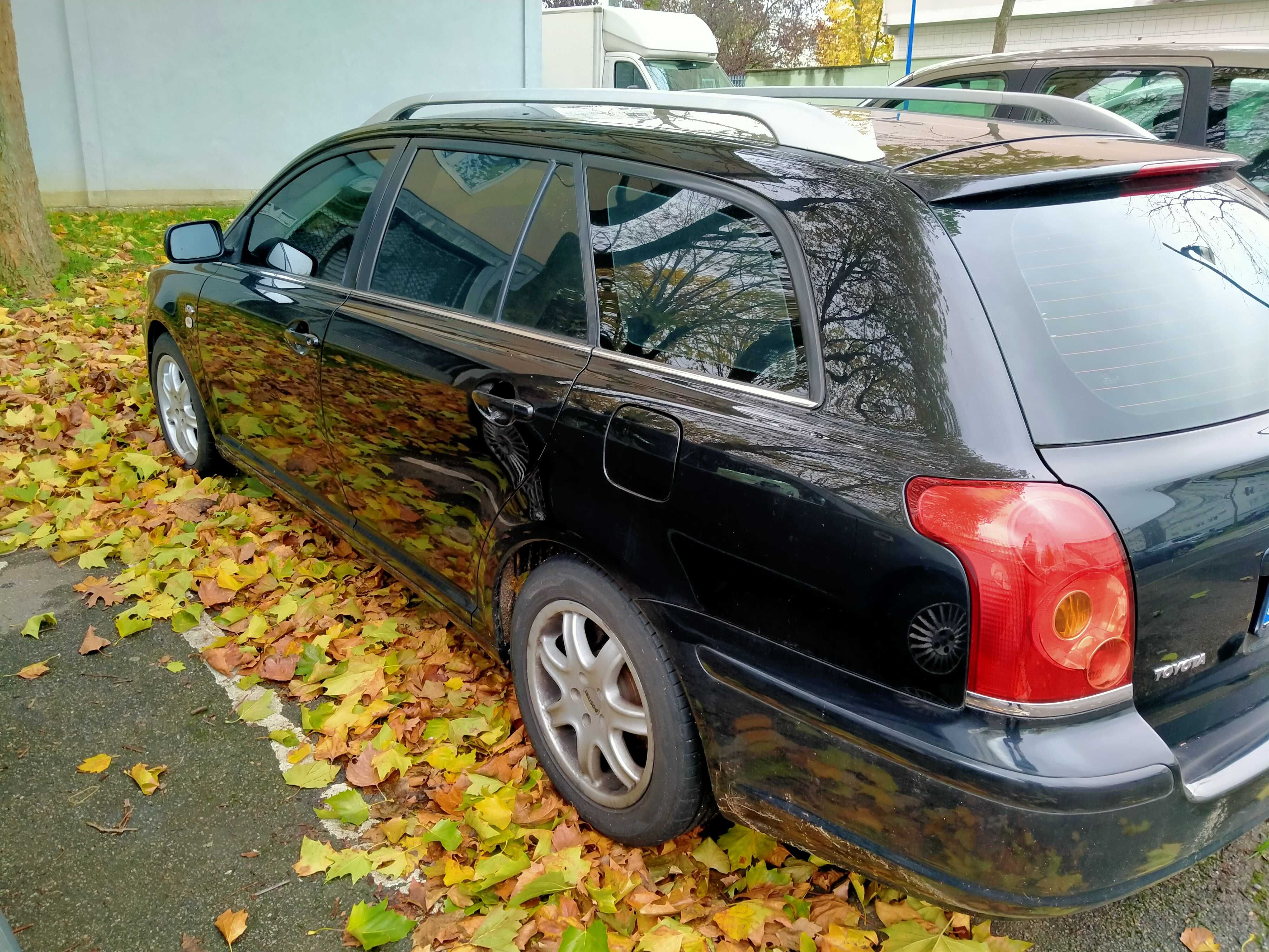 Продам Тойоту Авенсис