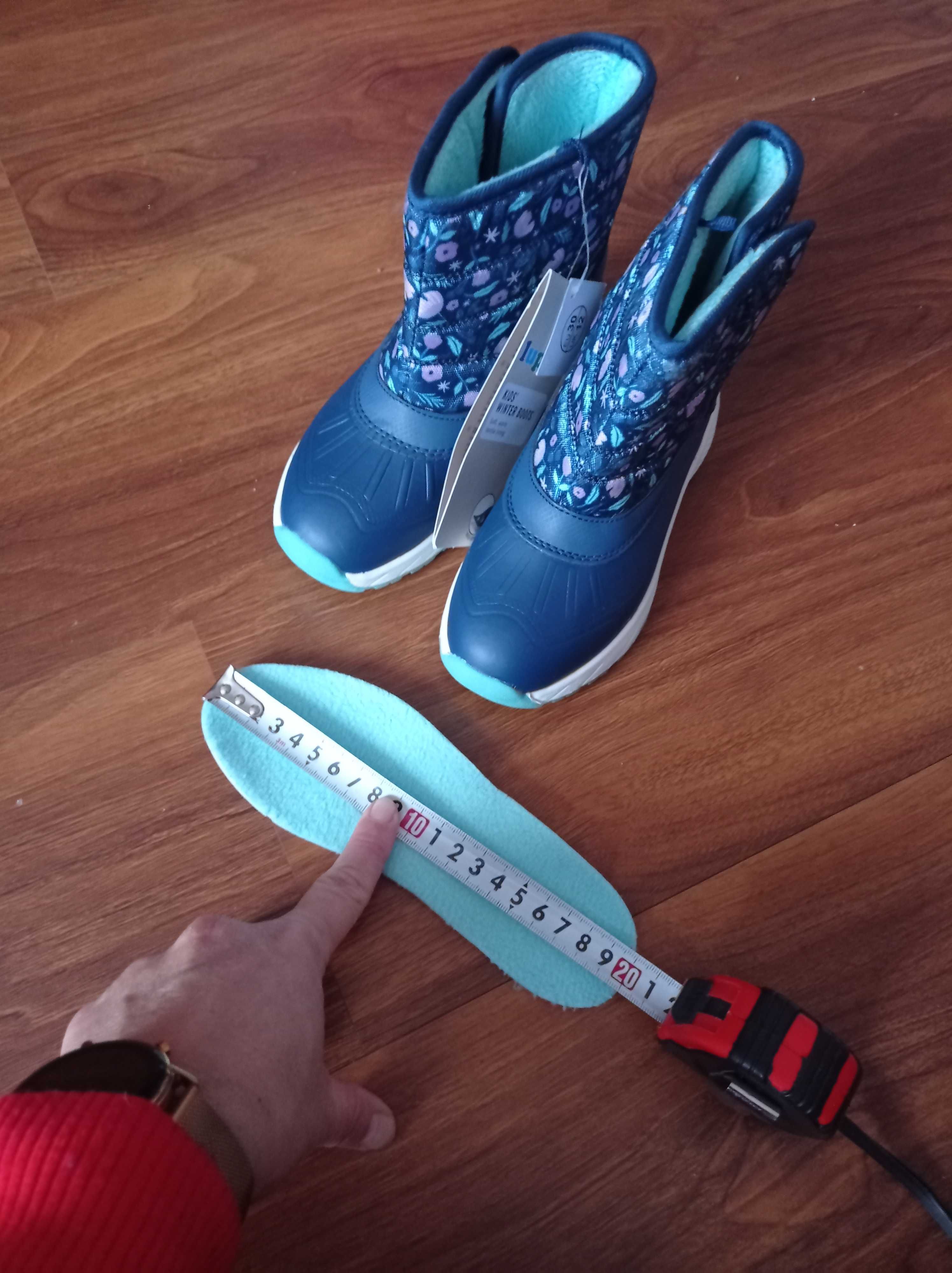 Sniegowce nowe Lupilu rozmiar 30