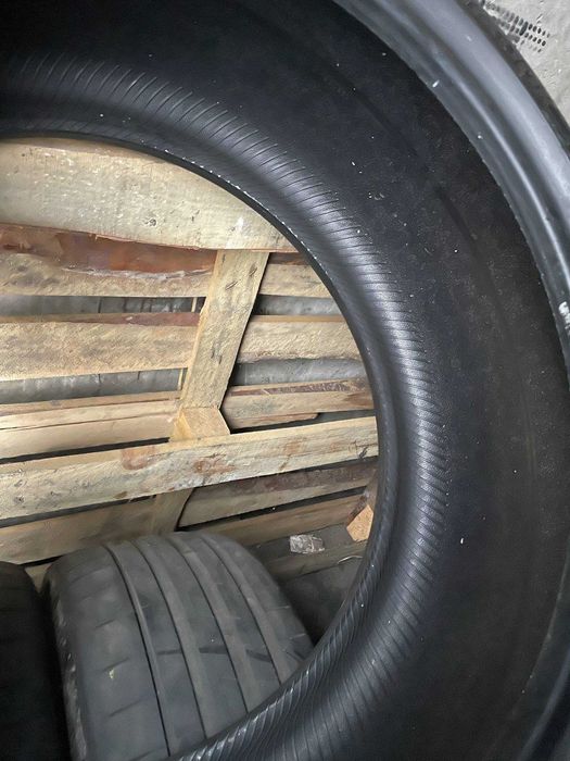 Комплект літньої гуми Hankook Ventus  S1 Evo Z 245/40/R20 275/35/R20