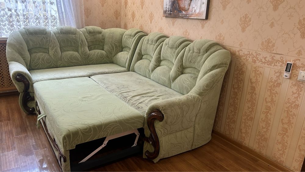 Диван угловой 220/180, б/у