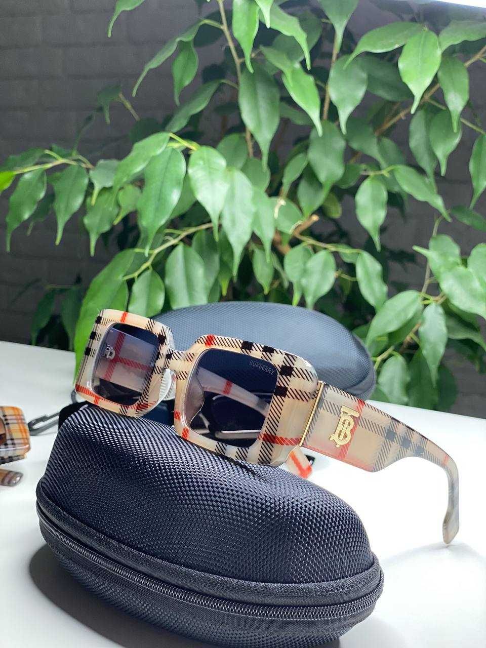 ХИТ! Солнцезащитные очки BURBERRY стильные прямоугольные Черные коричн