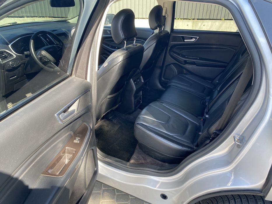 Ford edge TITANIUM