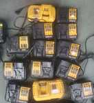 Зарядки Dewalt DCB115, DCB113, Dcb1104, dcb118 під ремонт