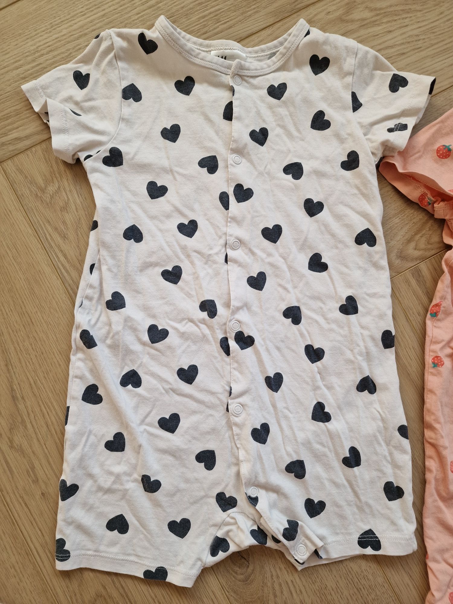 2 piżamy H&M 104 krótki rękaw