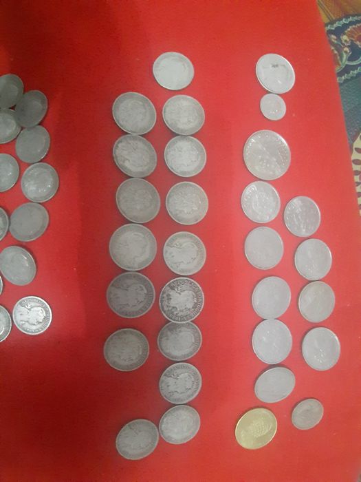 Numismática  - Várias moedas de escudo