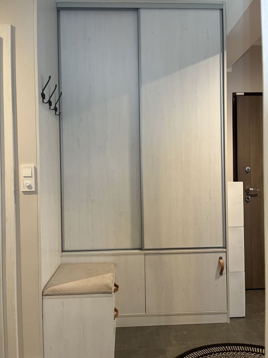 Szafa z drzwiami przesuwnymi