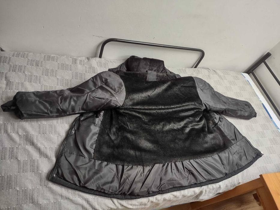 Męska kurtka zimowa pikowana XXL czarna  z kapturem