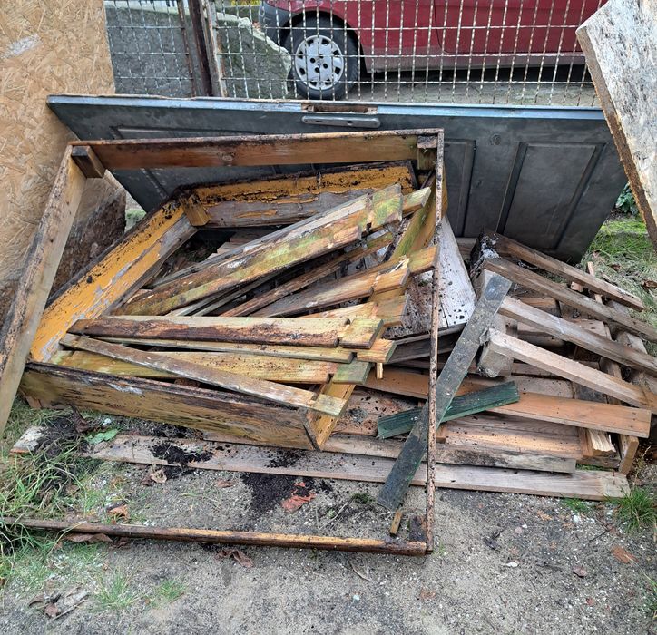 Oddam drewno i deski