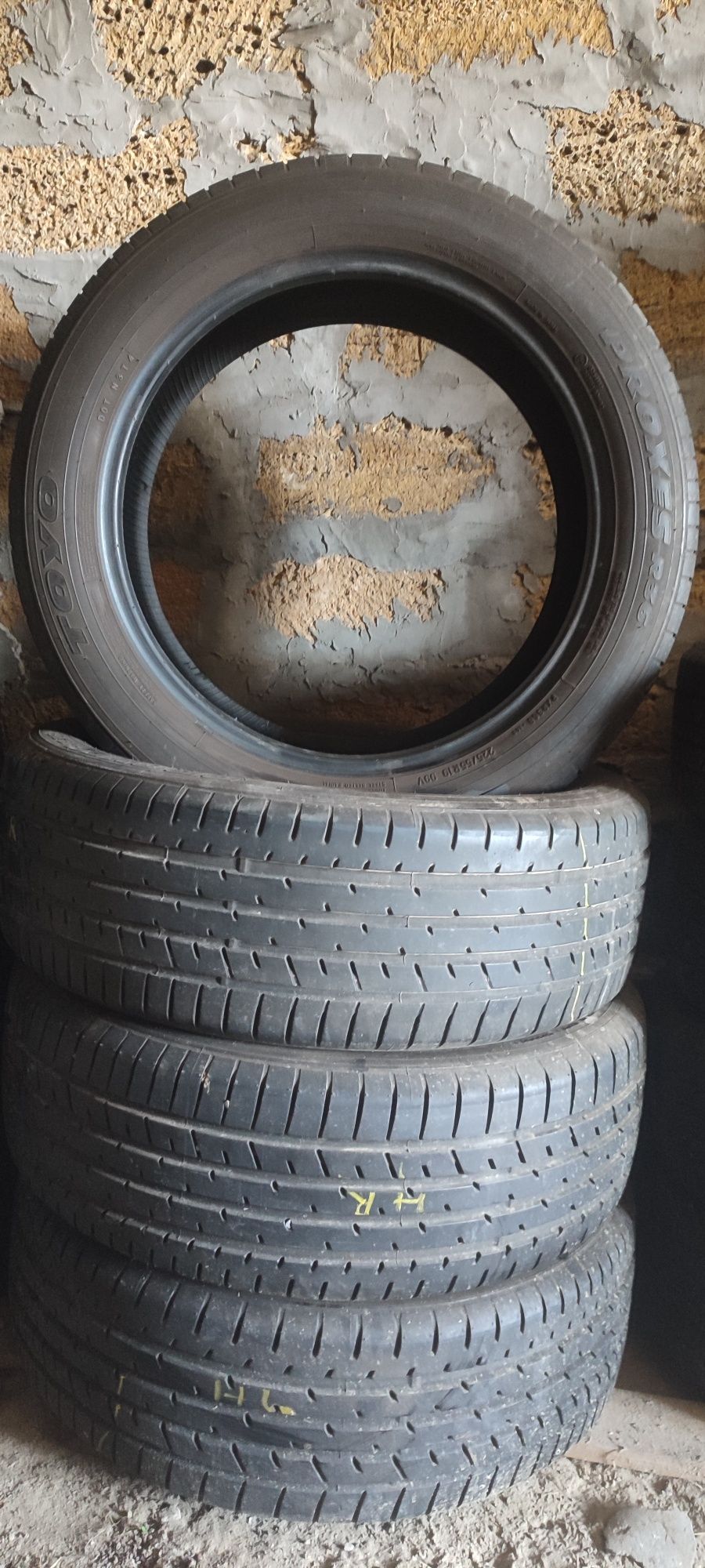 Резина літня 225/55 R19, б/у, Toyo, 4 штуки