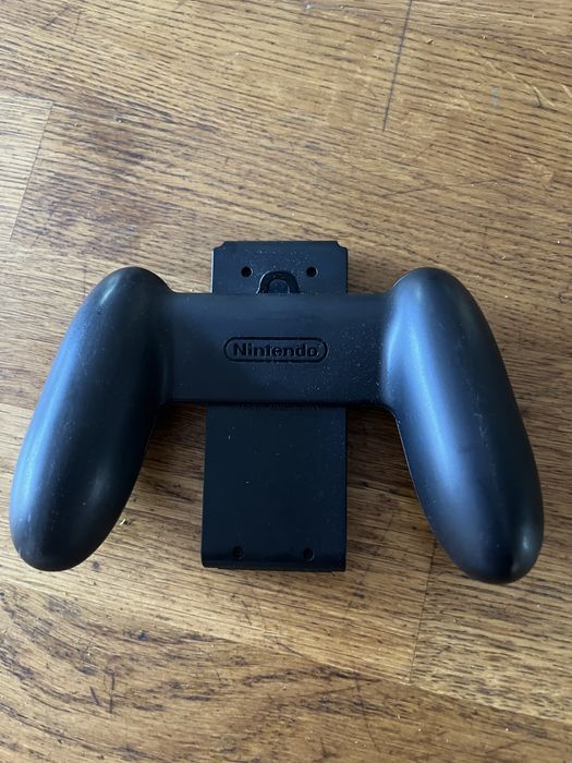 Uchwyt do ładowania Joy-Conów Nintendo Switch.
