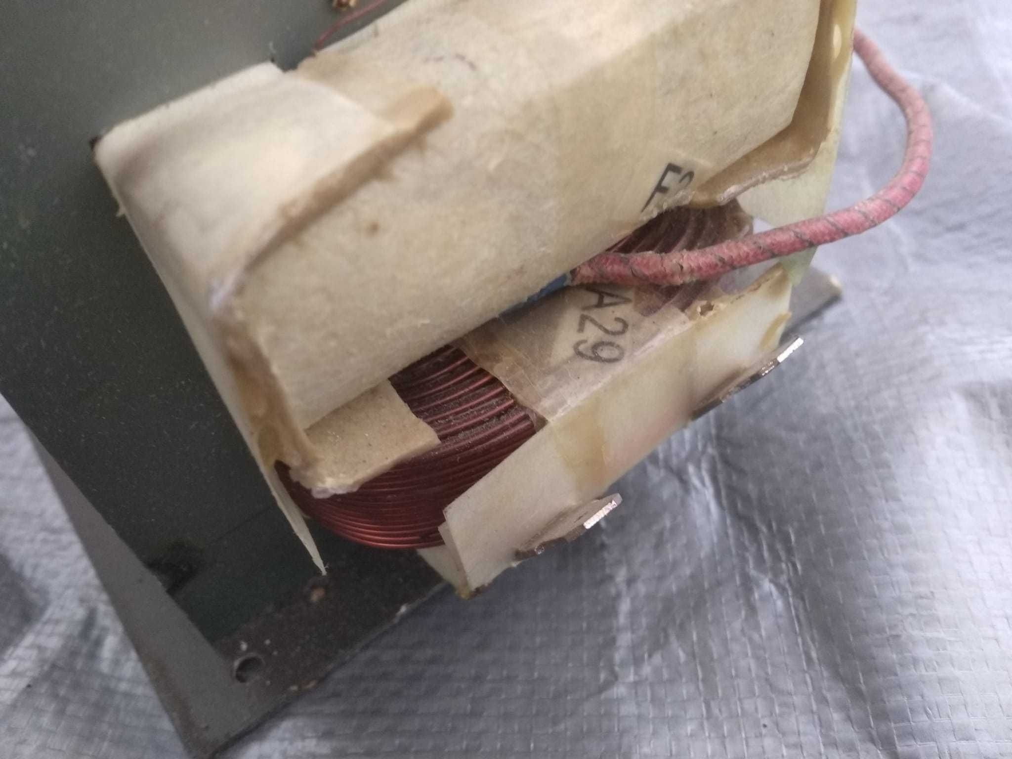 Transformator z mikrofalówki zgrzewarka spawarka miedź ciężki