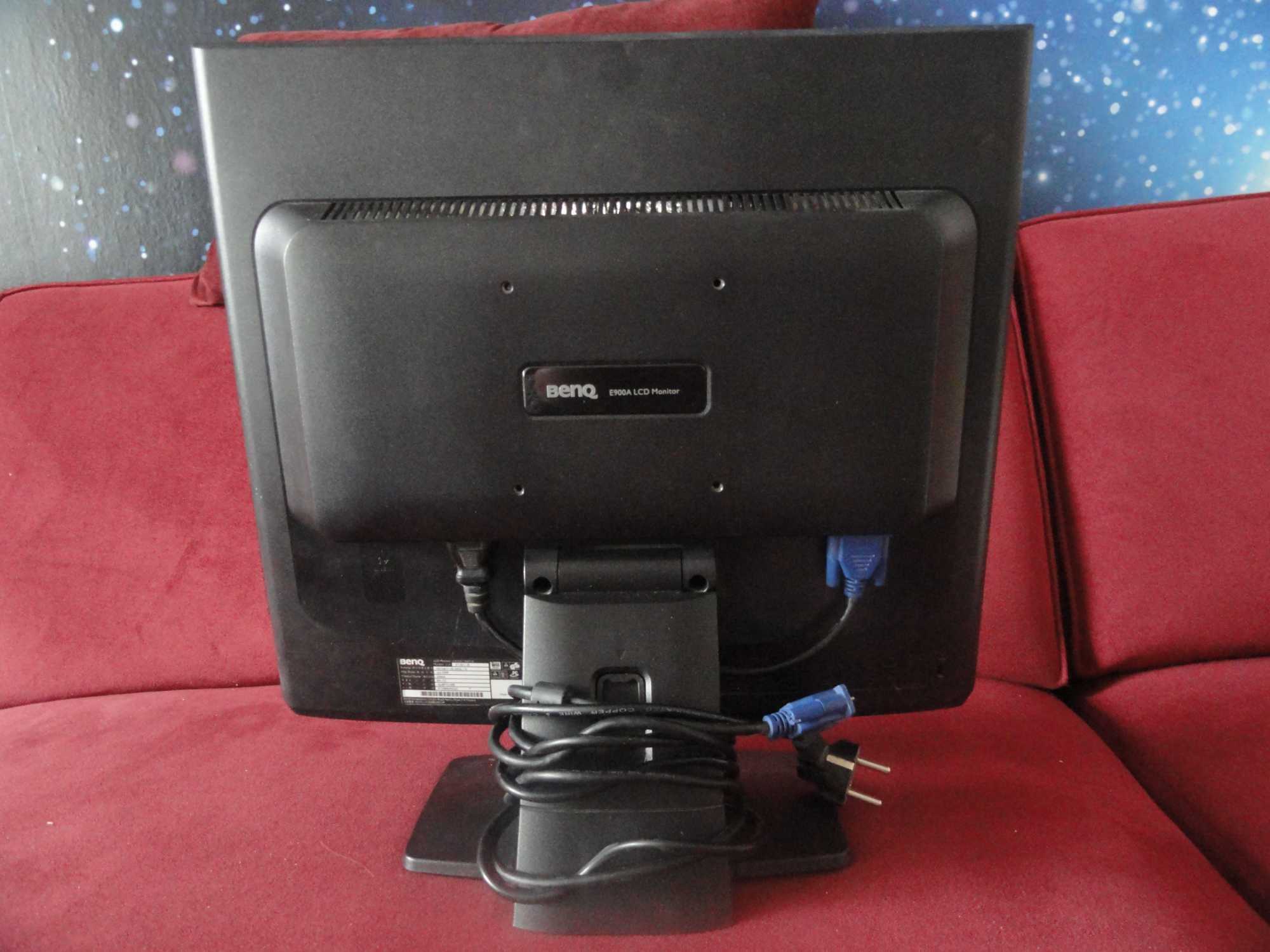 monitor BENQ E900A LCD wraz z kablami