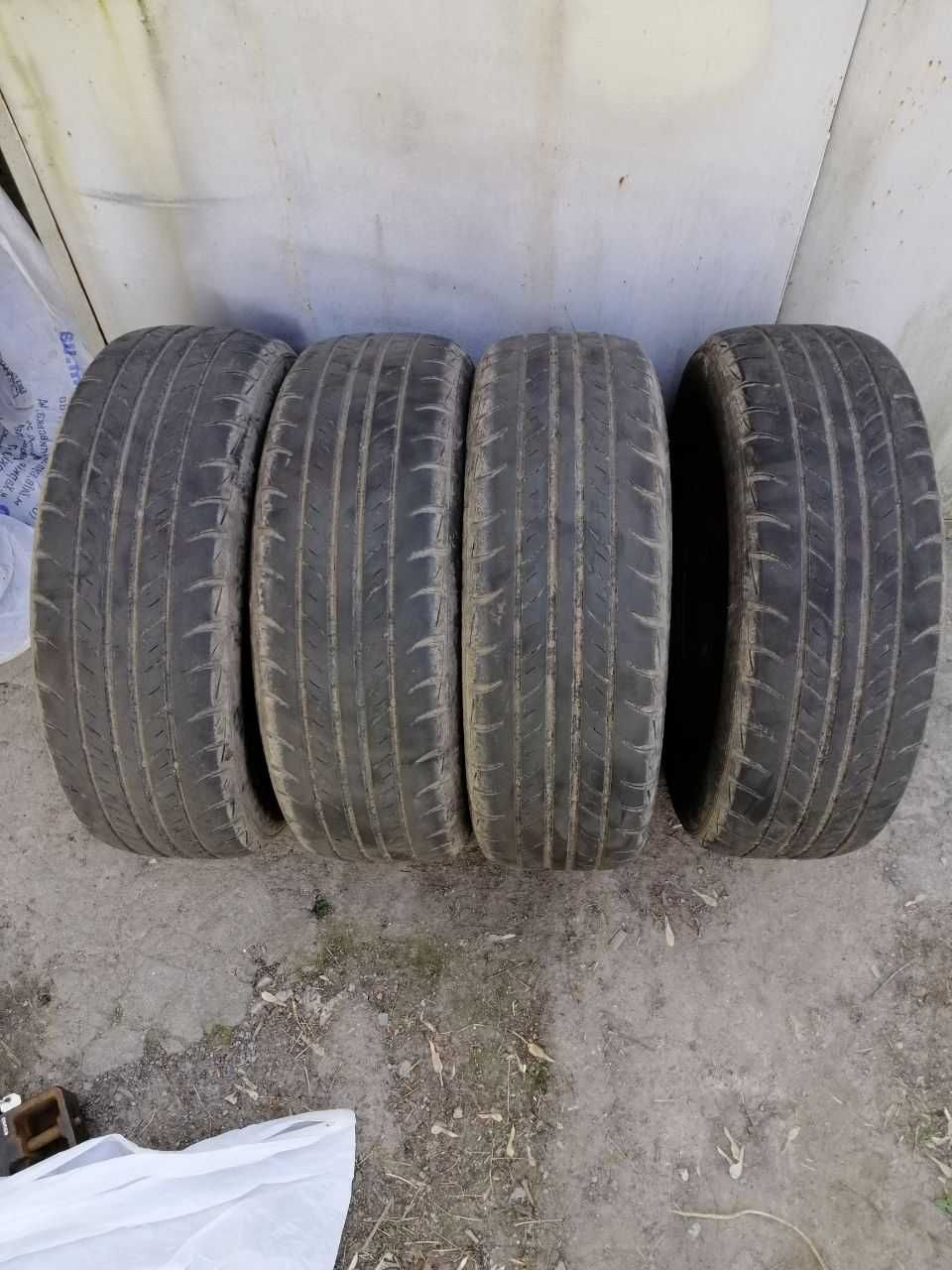 Продам ГУМУ Rosava Itegro 195/65 R15 91H