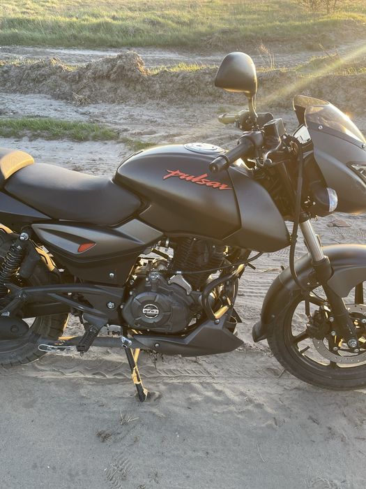 Bajaj pulsar 180(без мотору)