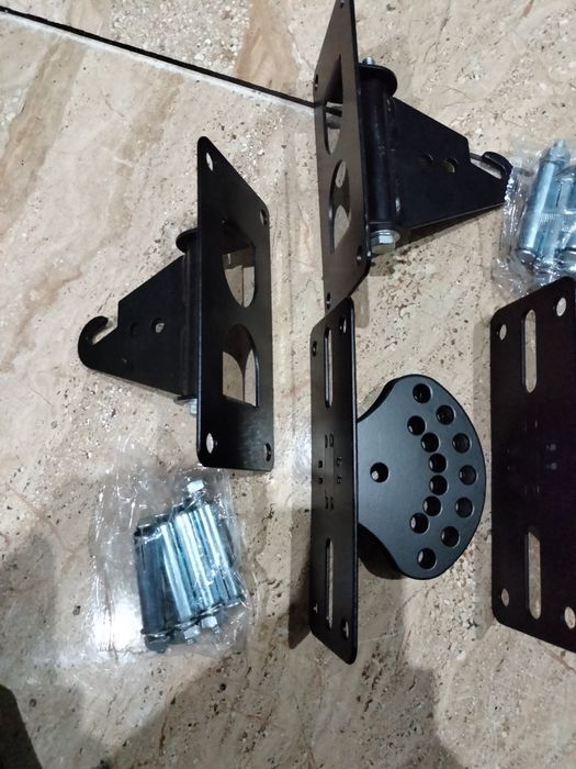 Uchwyty ścienne na glosniki