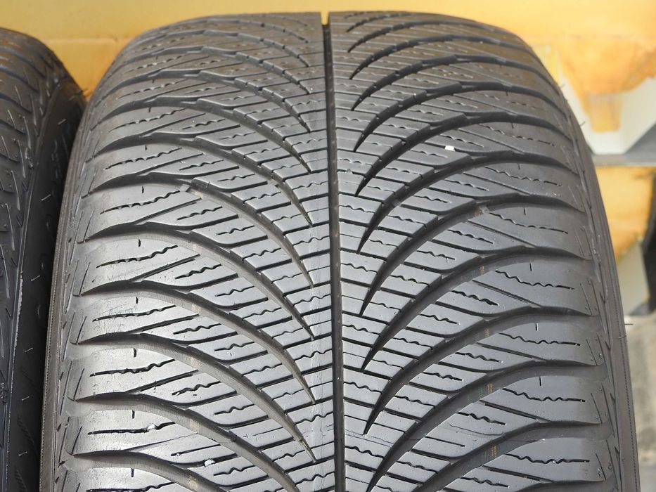 4x 215/55 r17 94v goodyear vector 4season gen 20/19rok 7mm