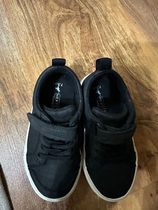 Дитячі кеди next в доброму стані