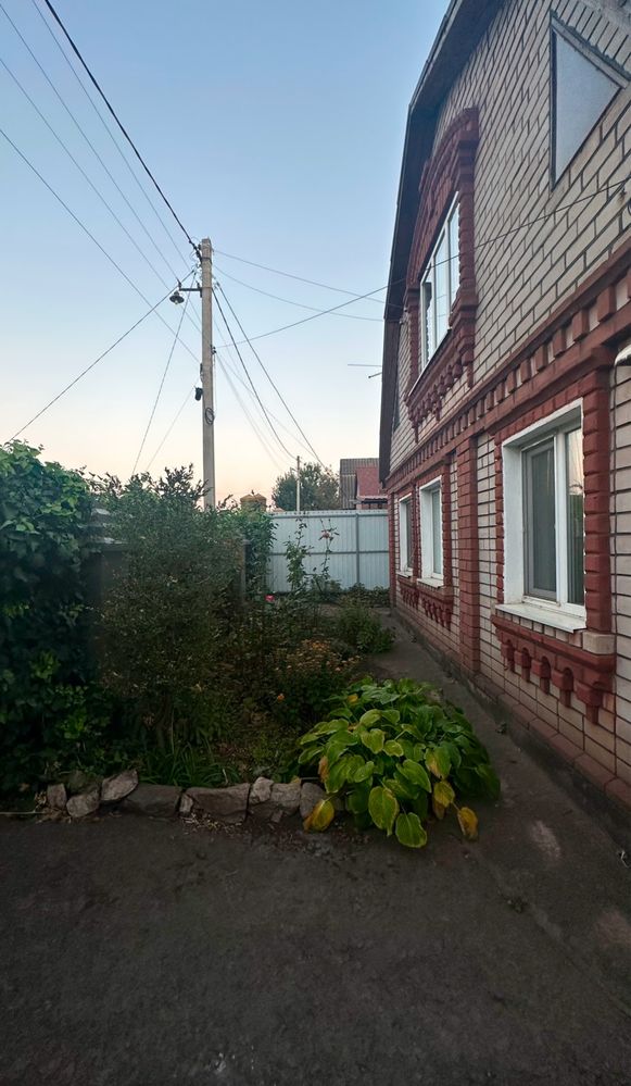 Продається будинок центрально-міський район.