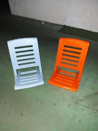 Cadeiras praia zsul e laranja