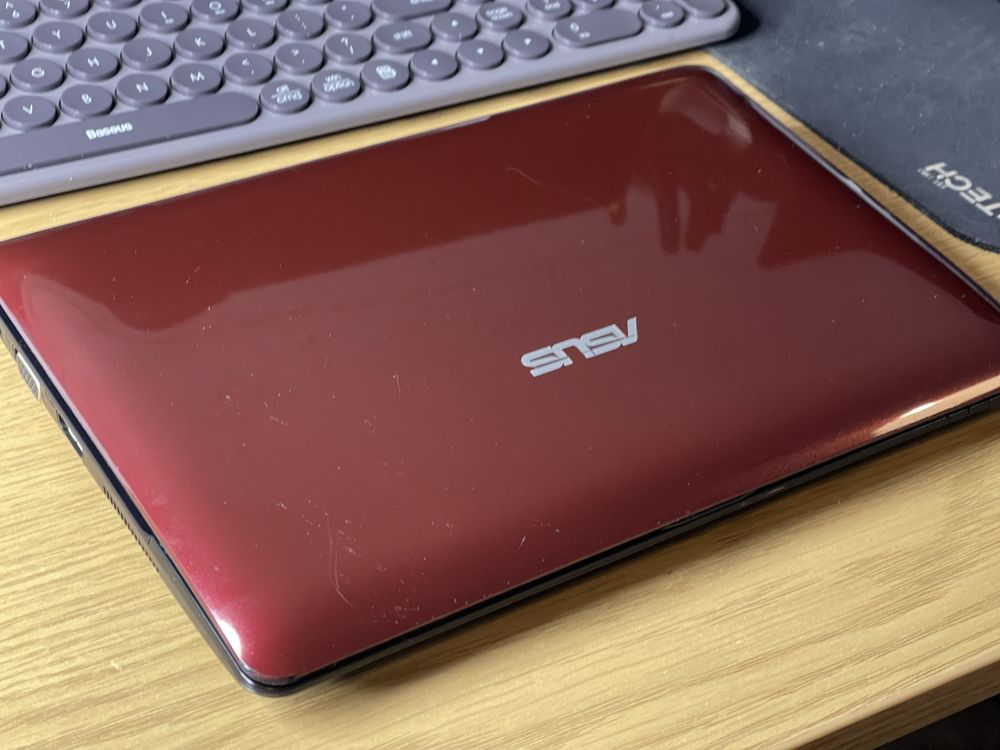 Ноутбук asus Eee