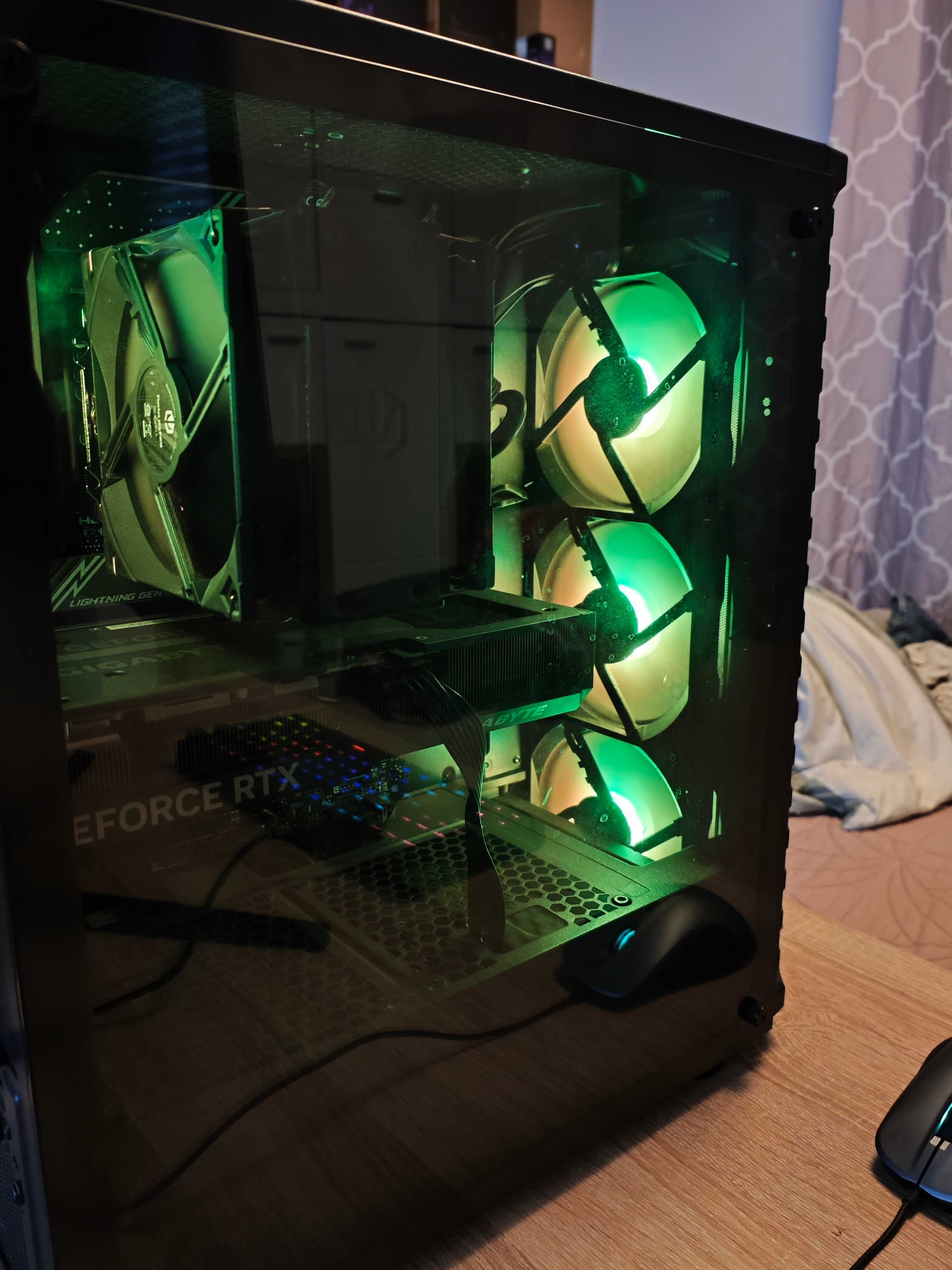 13600K 32GB DDR5 RTX 4070 2.5 TB M.2 + HD 850 Watt Gold Win 11 WiFi 6E