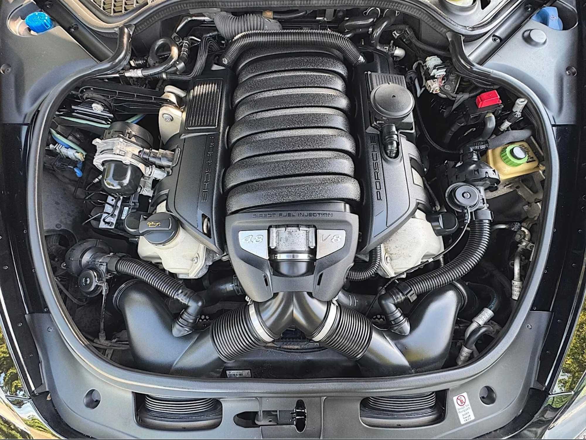 Porsche Panamera GTS 4.8 V8 PDK