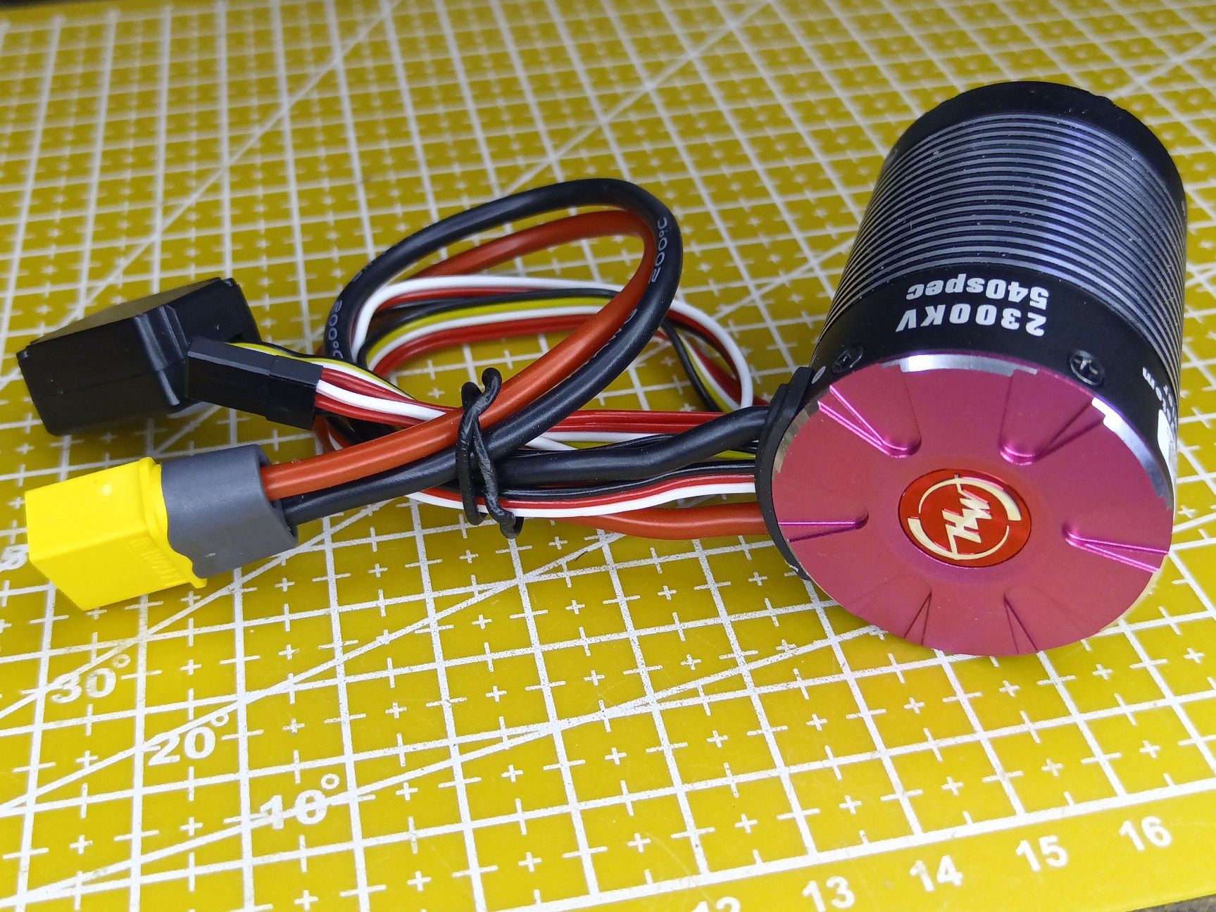 Fusion pro Hobbywing quicrun 2300kV+karta programowania do modelu rc